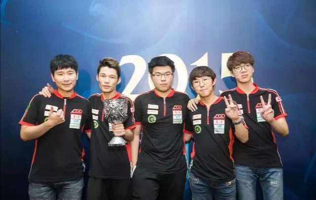 一个在全球 一个在全球